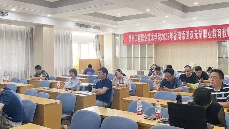 自考本科助学班：揭秘最快拿证的秘密