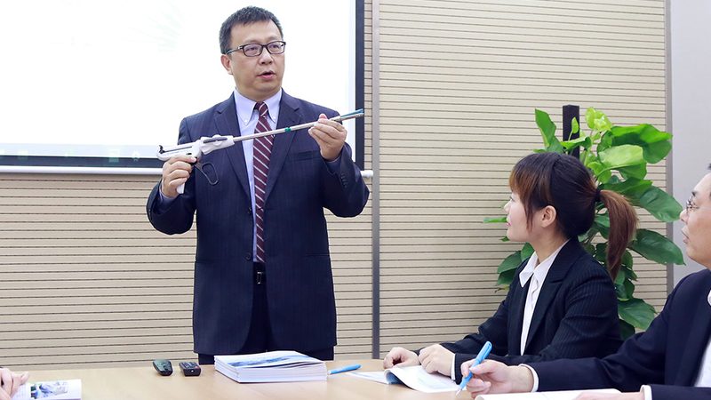 叉车证与挖掘机证：培训费用的考量因素